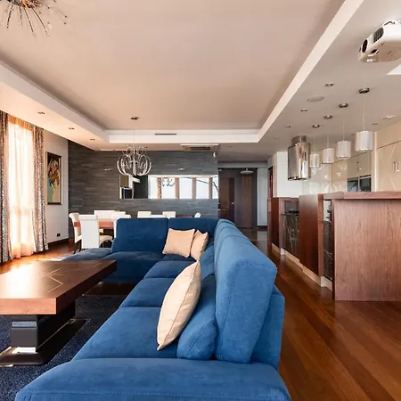 Flatbook - Sea Tower Luxury With Panoramic Sea View * גדינייה